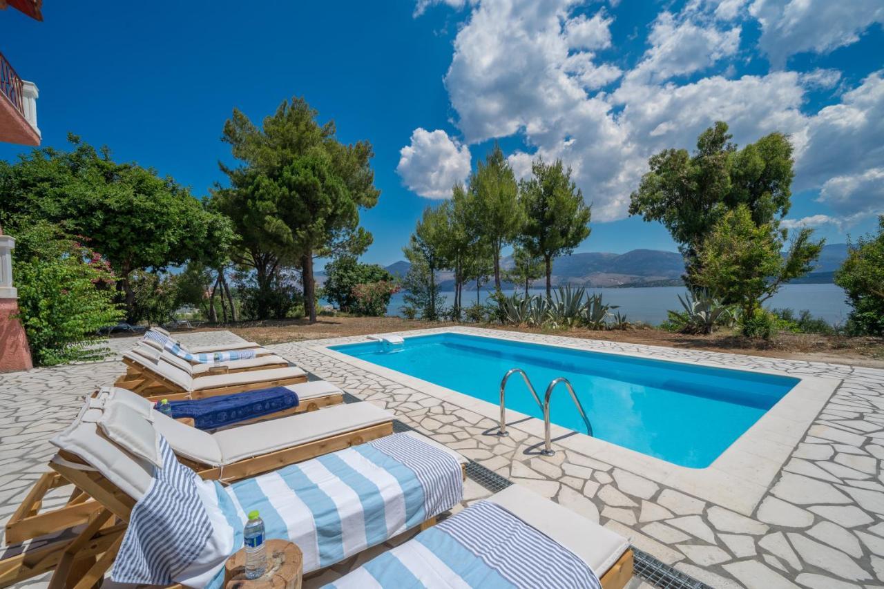 Villa Ostria Lixouri Exteriör bild
