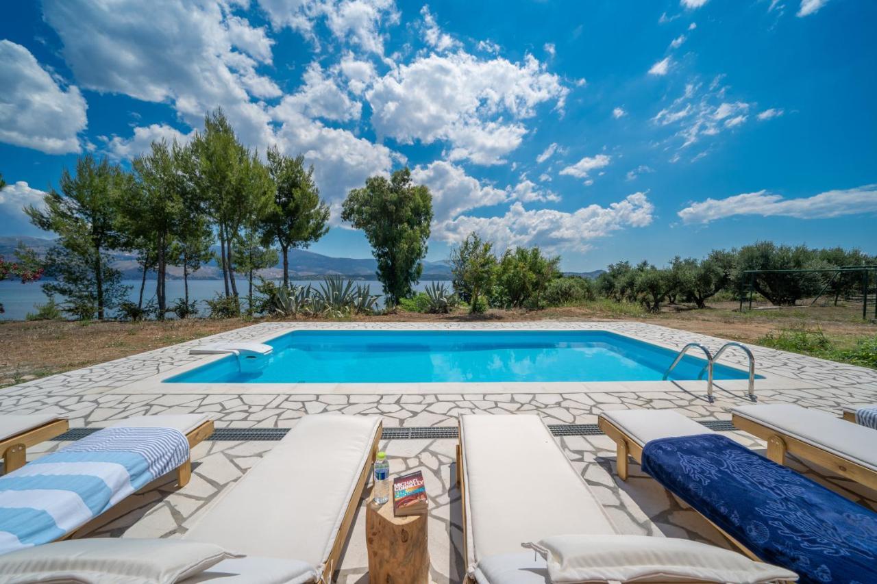 Villa Ostria Lixouri Exteriör bild